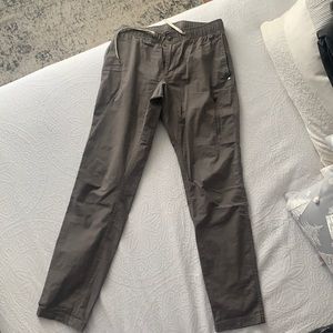 Vuori cargo pants